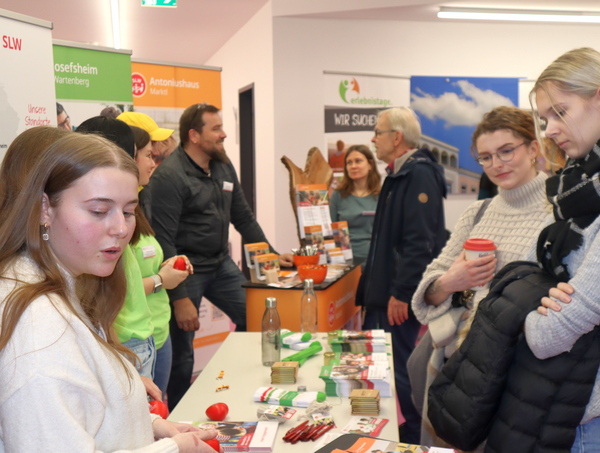 Stiftung SLW präsentiert sich bei IKORO